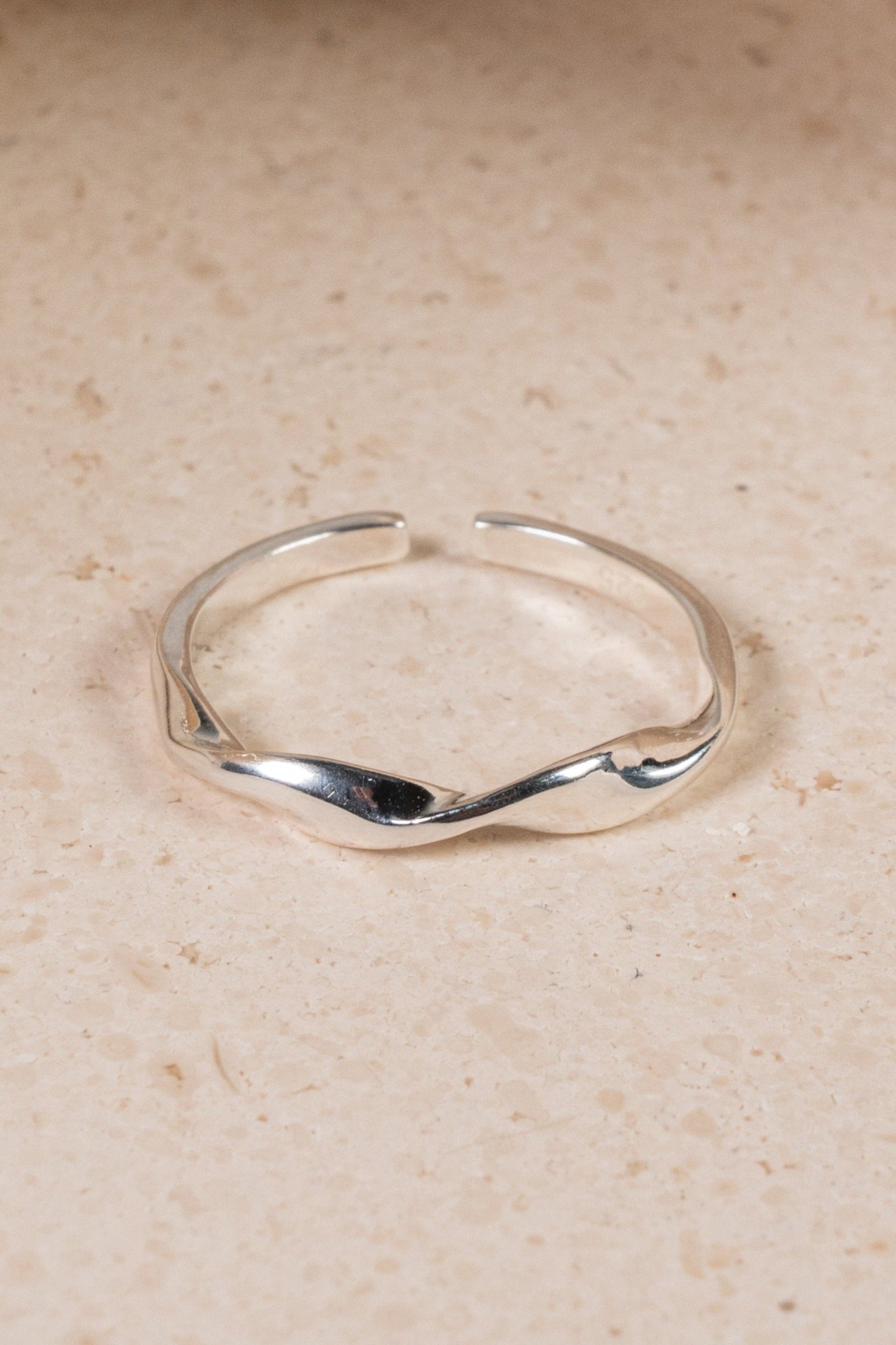 Anillo Cynthia